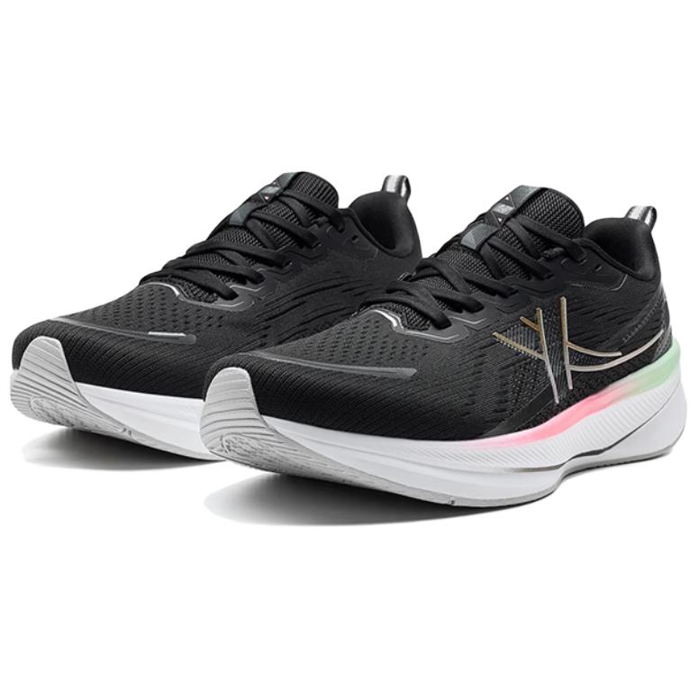 XTEP Breathable And Wear resistant Low top Casual Running Shoes Women’s Black White