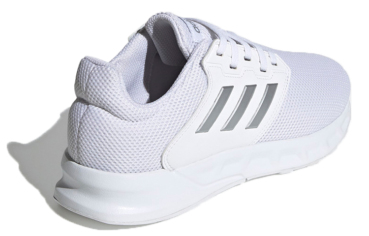 Женские кроссовки adidas Showtheway (бело-серые) — фото 3