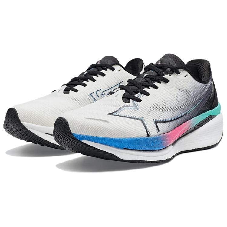 XTEP Cushioning Rebound Low top Running Shoes Women’s White Black