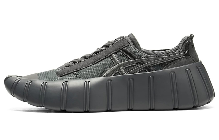 Onitsuka Tiger Gigatia Shoes ‘Carrier Grey Black’