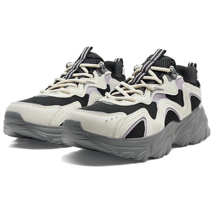 XTEP Lightweight And Breathable Low top Outdoor Shoes Women’s White Sand Gray Black