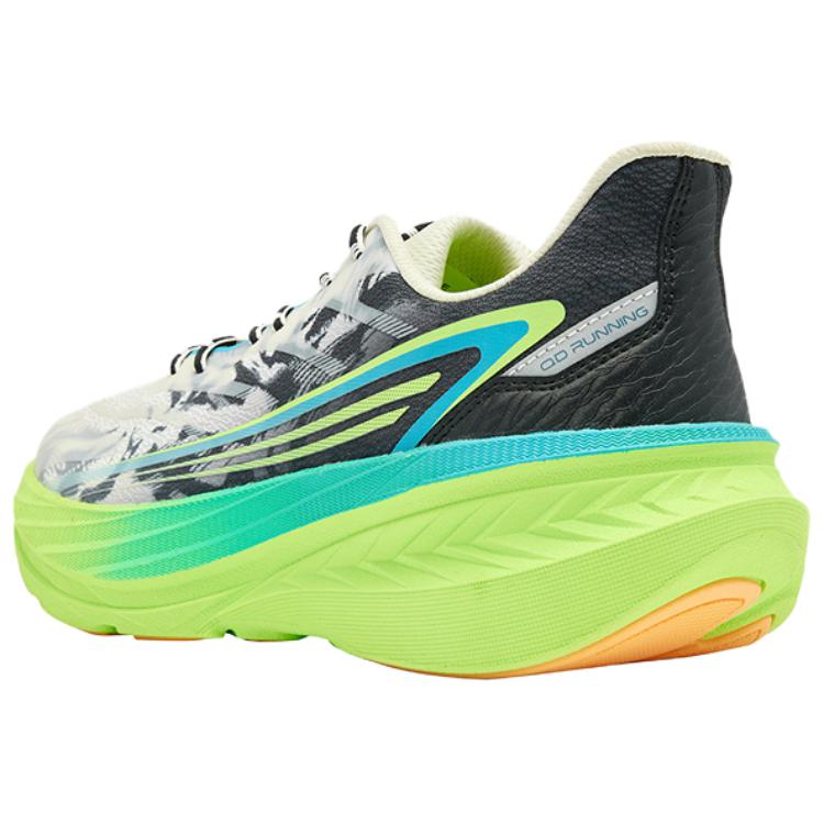 QIAODAN Breathable Height Increasing Low top Casual Running Shoes Men’s White Black Green