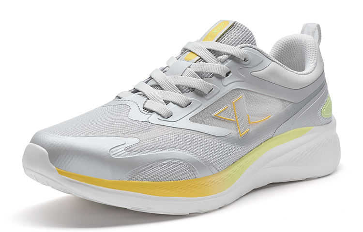 XTEP Abrasion Resistant Breathable Abrasion Resistant Breathable Low top Running Shoes Men’s Gray Yellow