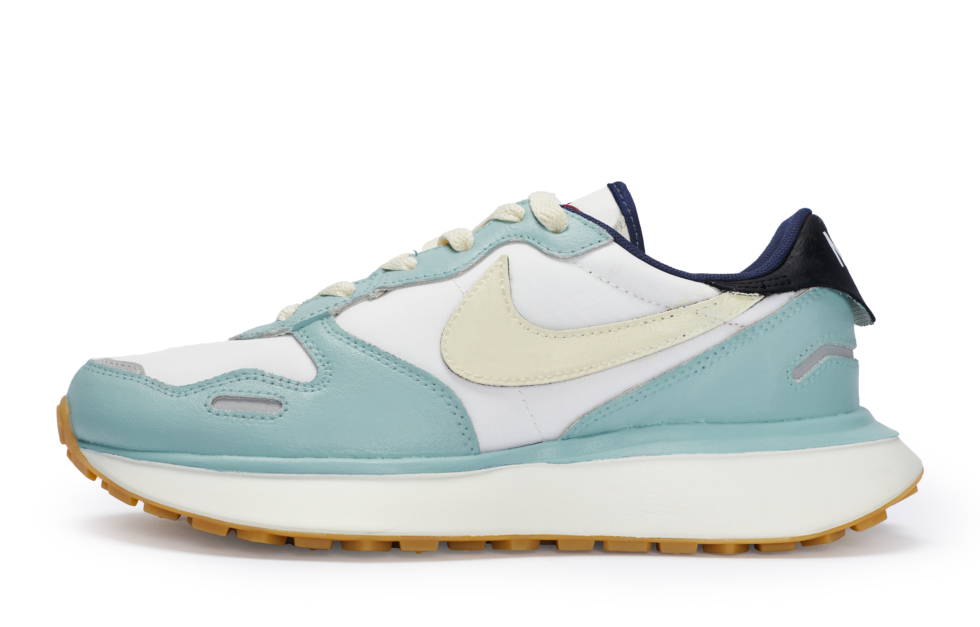 Nike Phoenix Waffle Low top Running Shoes Women’s Green White Yellow