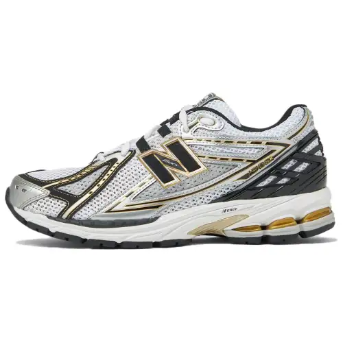 New Balance 1906 Logo patch Sneakers Women's