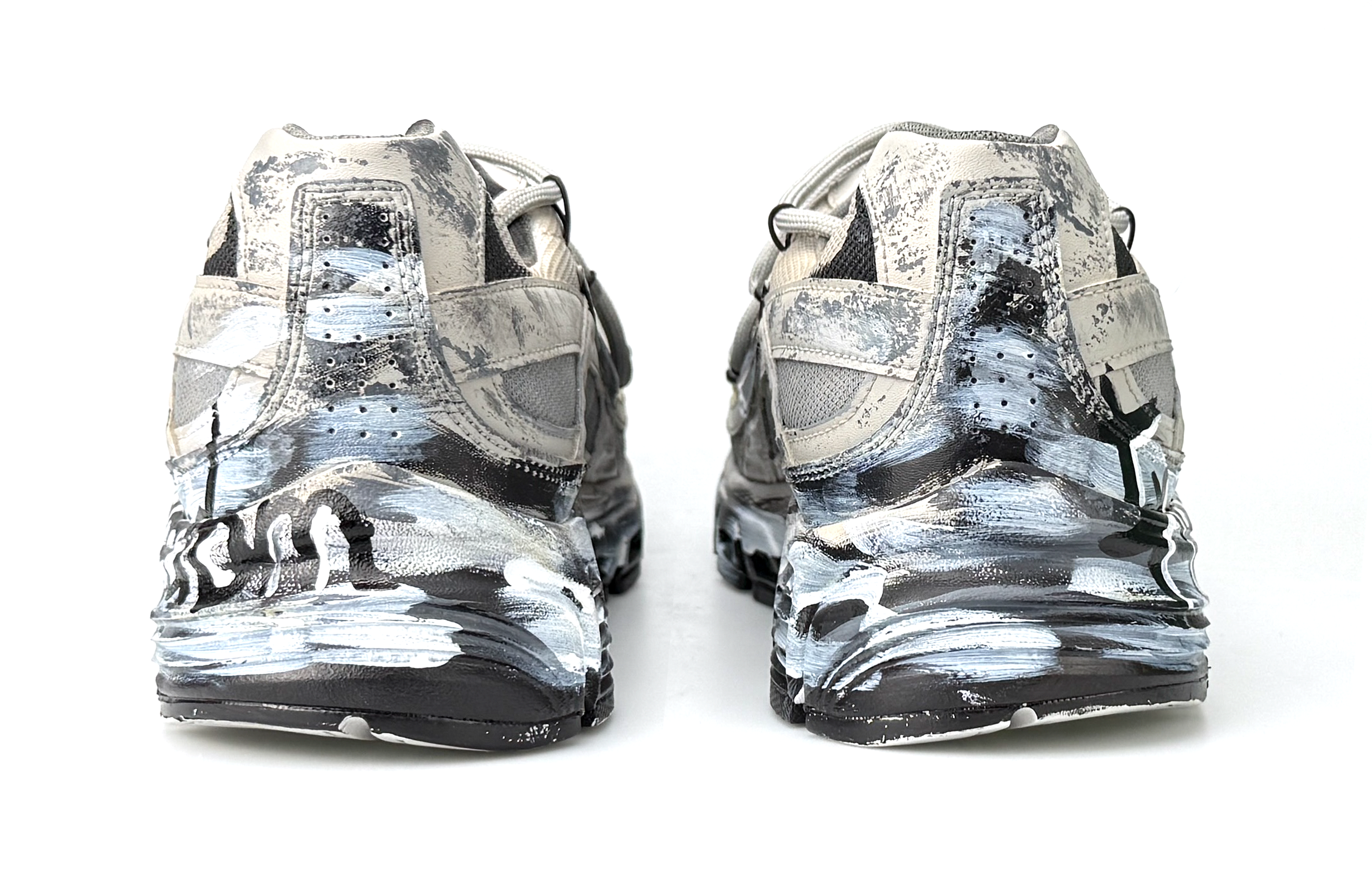 Nike Initiator Cushioning Abrasion Resistant Breathable Cushioning Abrasion Resistant Breathable Low top