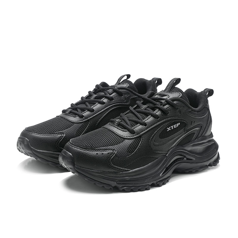XTEP Breathable And Wear resistant Low top Outdoor Shoes Women’s Black