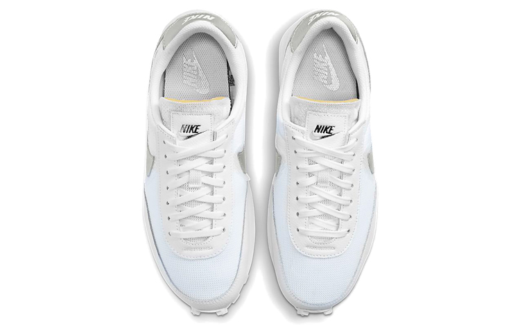 Женские кроссовки Nike Daybreak (бежево-серебряные) — фото 4