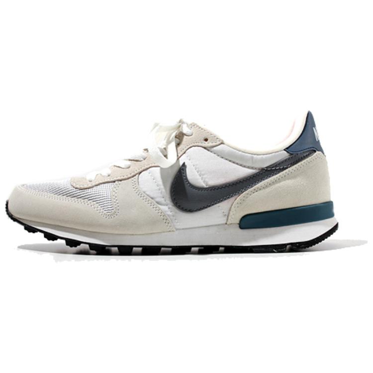 Nike Internationalist