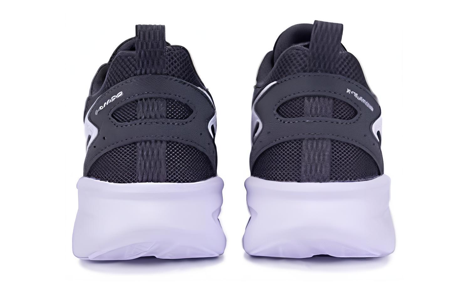 XTEP Abrasion Resistant Breathable Low top Running Shoes Men’s Black White