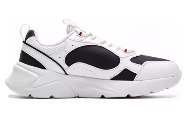 QIAODAN Slip Resistant Abrasion Resistant Low top Running Shoes Men’s