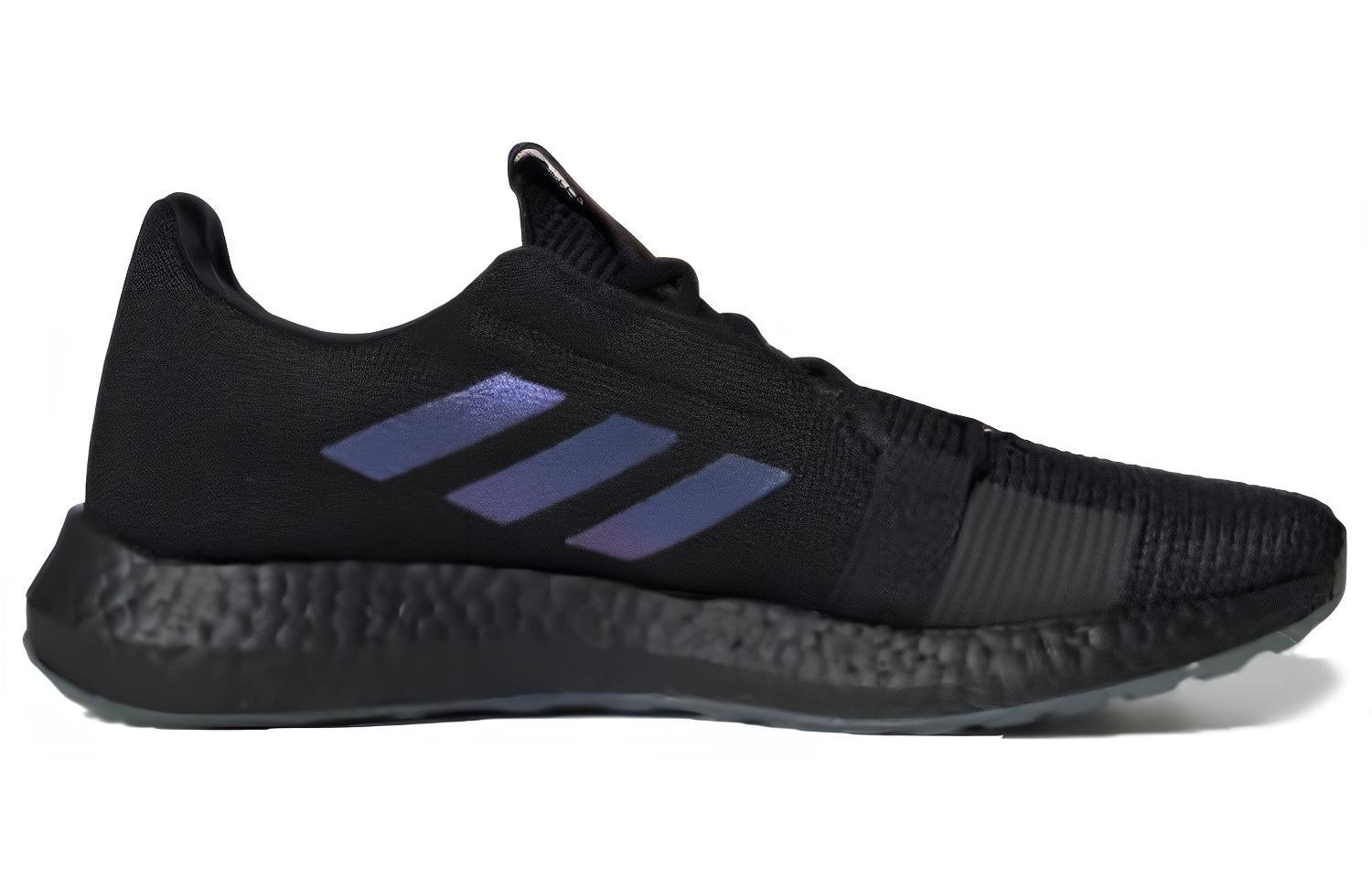 Мужские кроссовки adidas Senseboost Go (черно-пурпурные) — фото 2