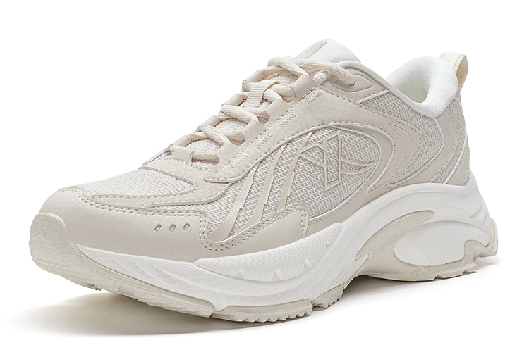 XTEP Slip Resistant Slip Resistant Low top Running Shoes Women’s Gray White
