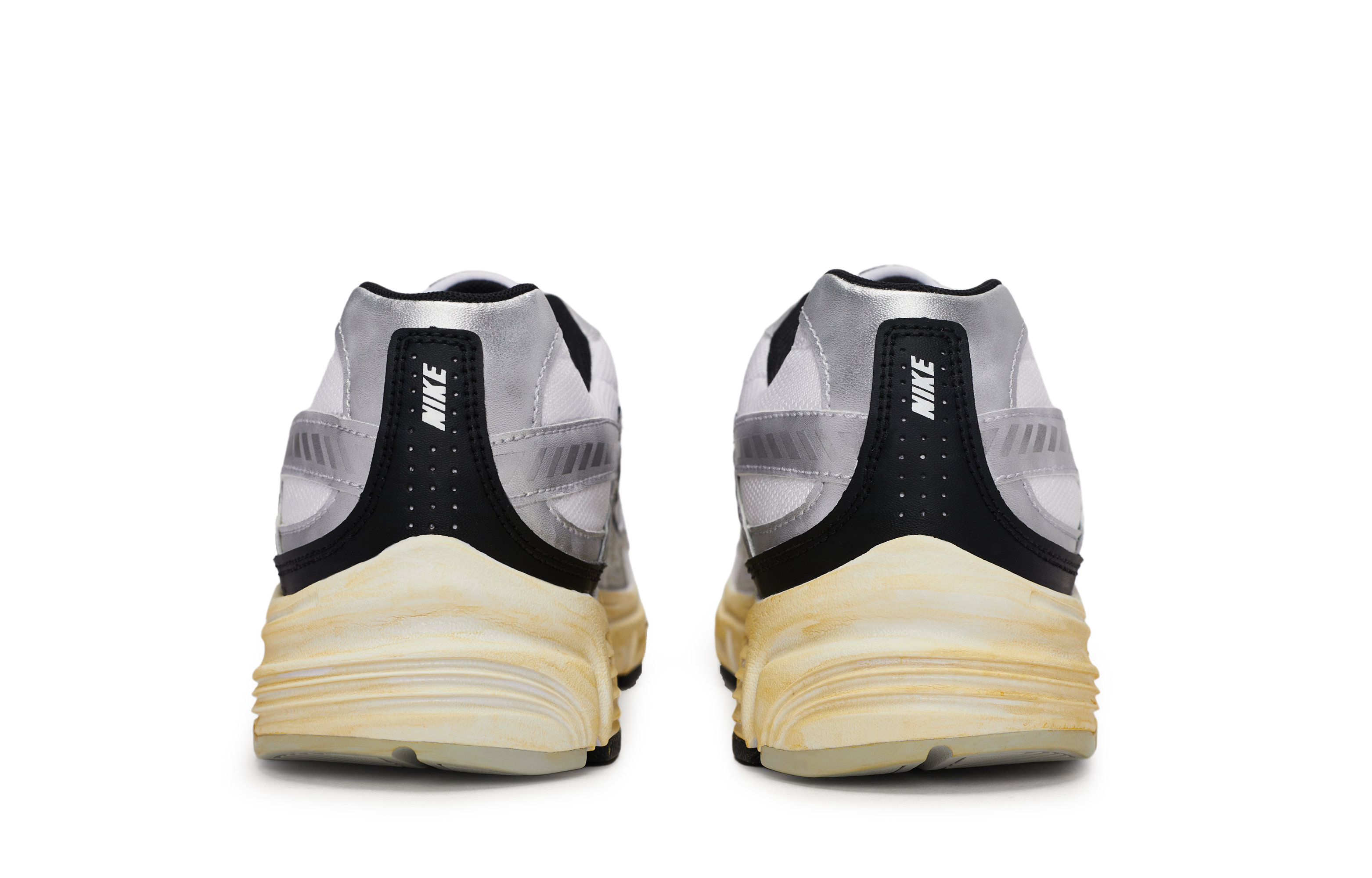 Nike Initiator Slip Resistant Abrasion Resistant Low top Running Shoes Men’s Black Silver Brown