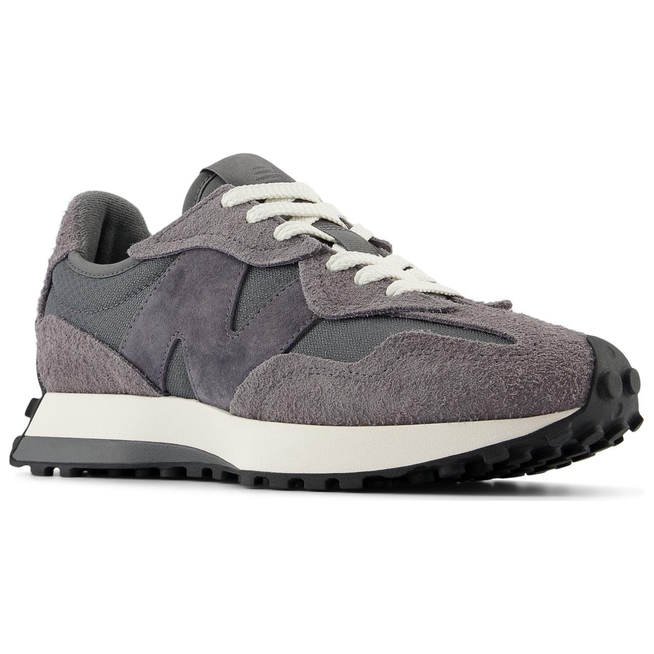 327 New Balance ‘Magnet’