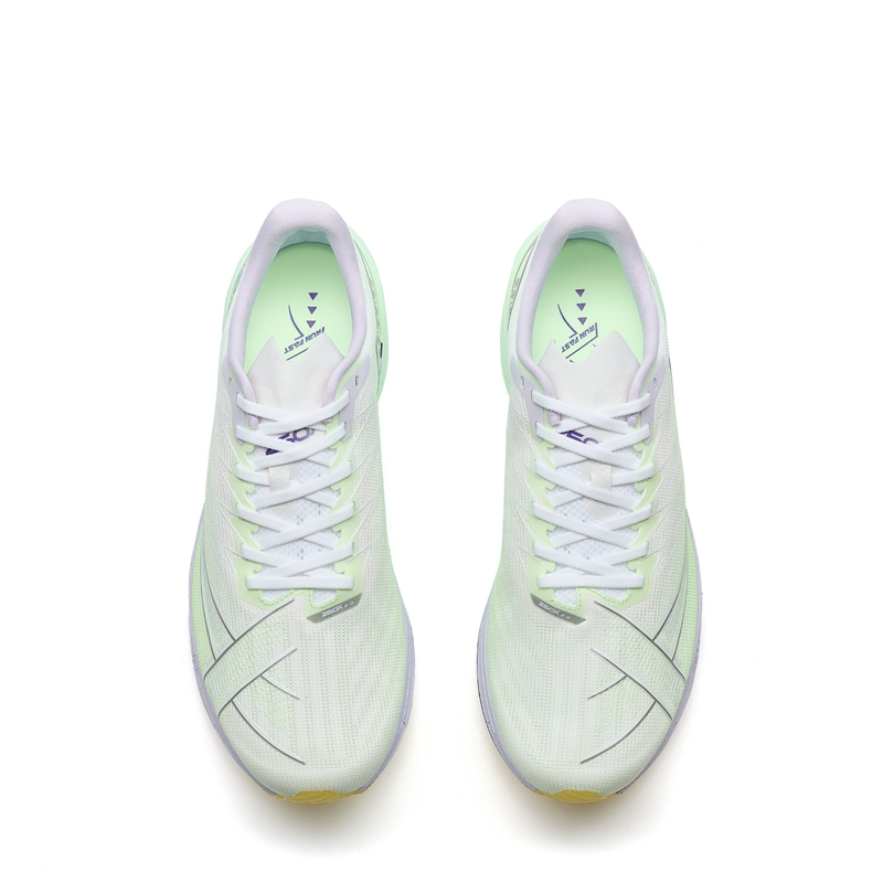 XTEP 260X 2.0 Fabric Slip Resistant Abrasion Resistant Low top Carbon Plate Running Shoes Men’s The Wizard Of Oz