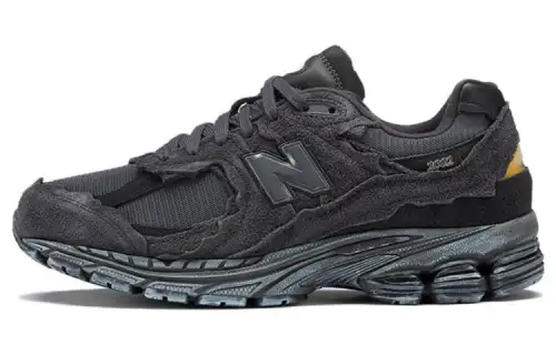 New Balance 2002R Lace-Up Sneakers