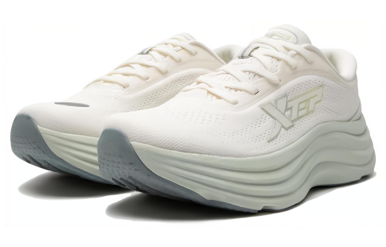 XTEP Lightweight Low top Casual Running Shoes Women’s White Green