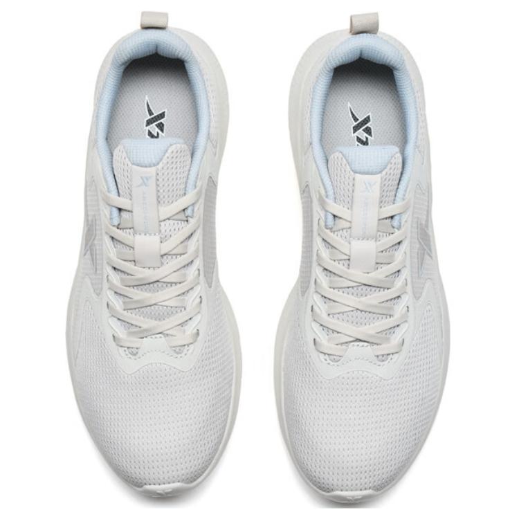 XTEP Cushioning Slip Resistant Low top Running Shoes Men’s Light Gray