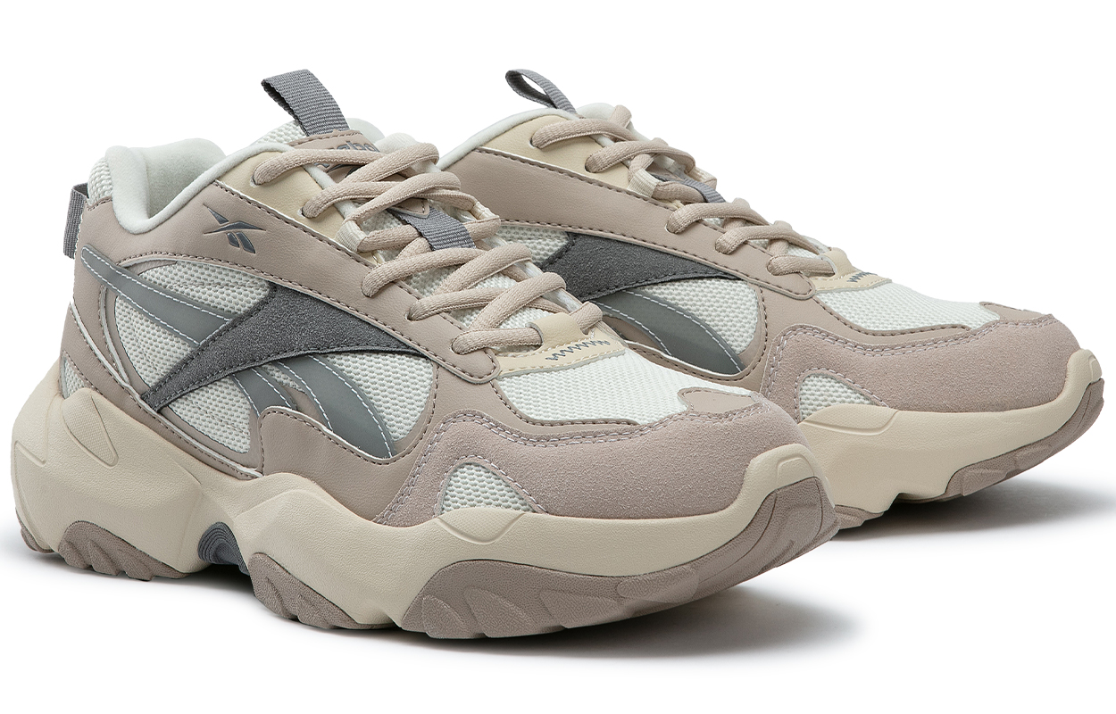 Reebok FLUFFI PUFF CN Low top Running Shoes Unisex Apricot