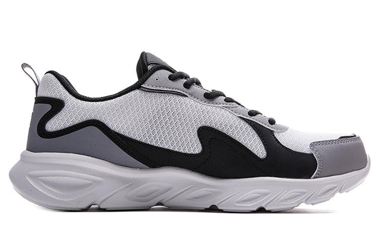 XTEP Breathable And Lightweight Low top Running Shoes Men’s Beige Gray Black
