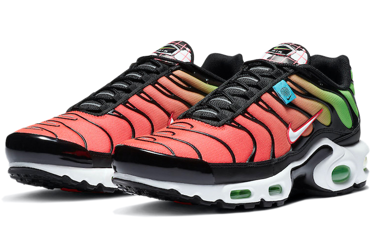 Мужские кроссовки Nike Air Max Plus Worldwide (черные) — фото 3