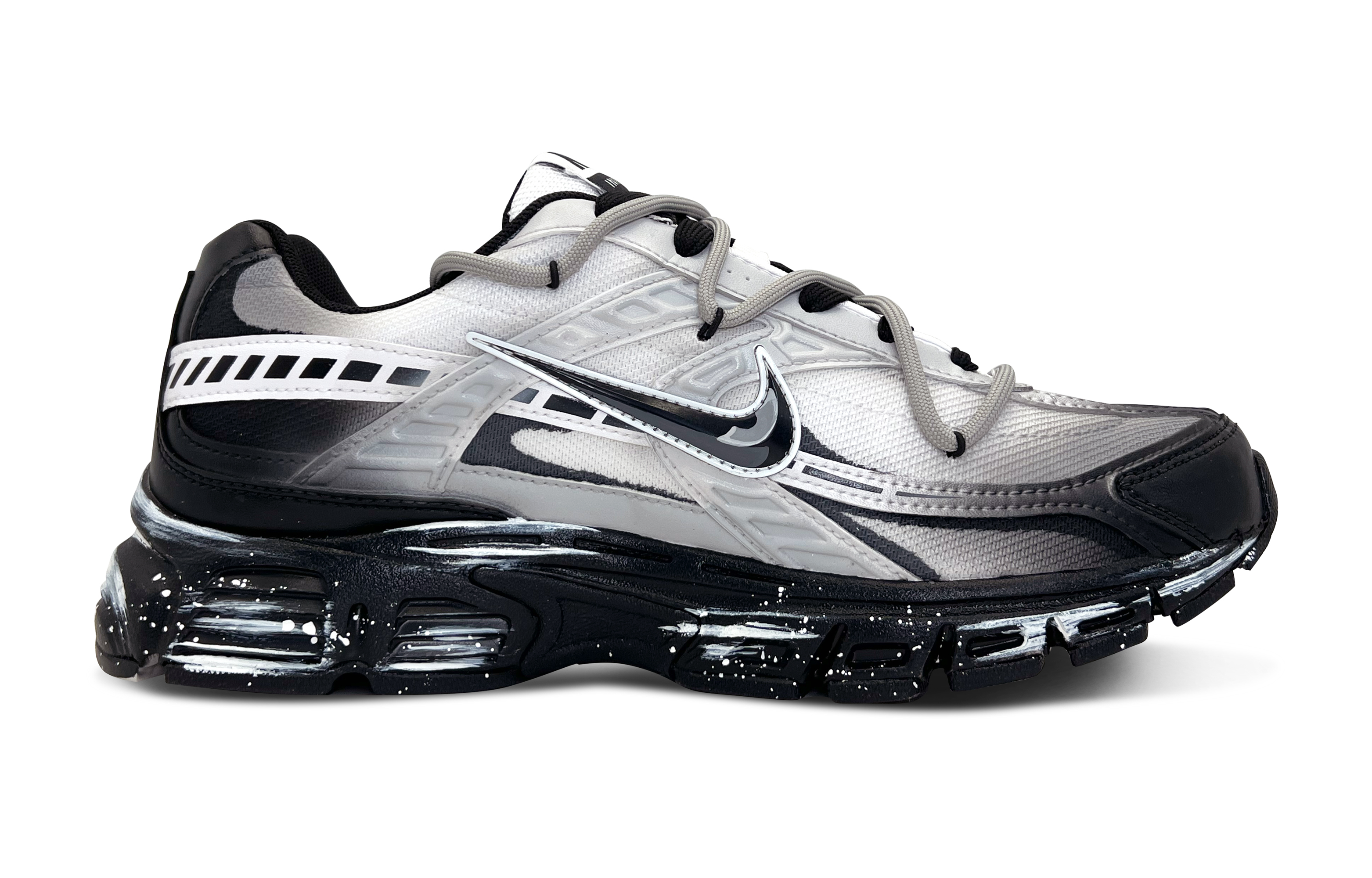 Nike Initiator Abrasion Resistant Breathable Moisture Wicking Low top Running Shoes Men’s Black White Silver