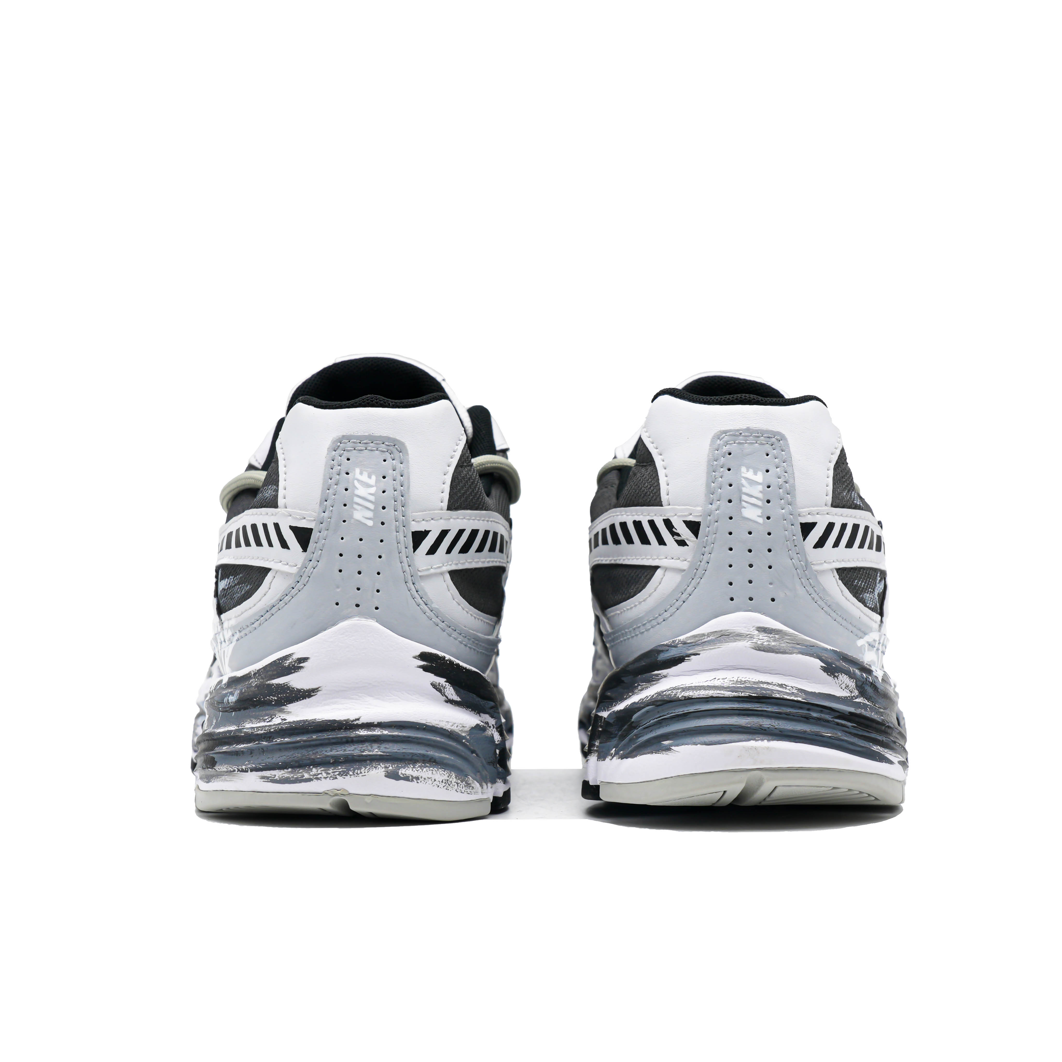 Nike Initiator Abrasion Resistant Low top Casual City Commuting Running Shoes Men’s Black White