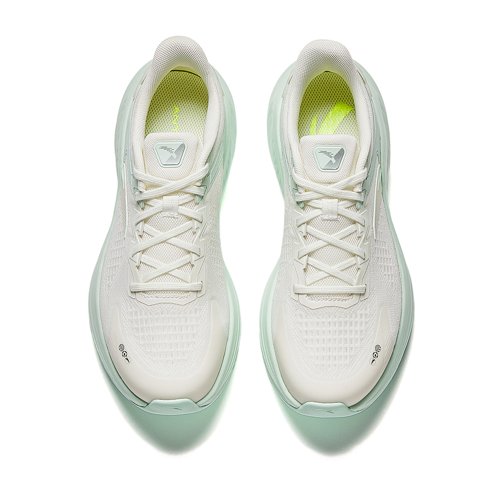 Anta Stinger 6 Slip Resistant Lightweight Height Increasing Slip Resistant Lightweight Height Increasing Low top