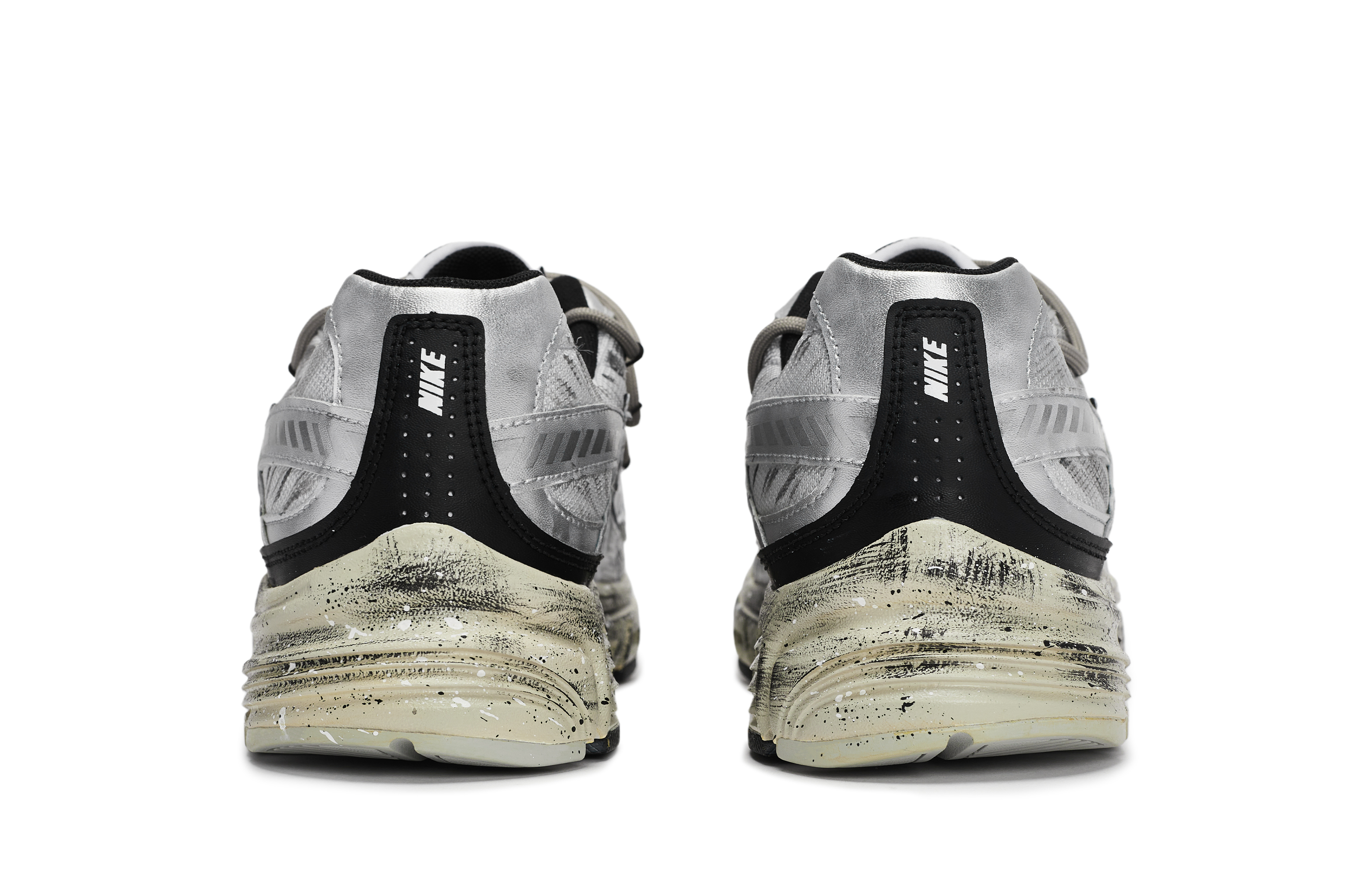 Nike Initiator Abrasion Resistant Low top Running Shoes Men’s Black Silver Brown