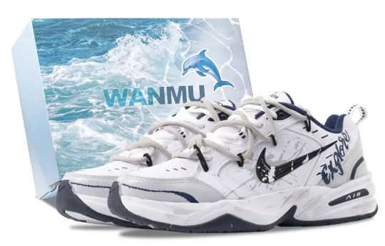 Nike Air Monarch 4