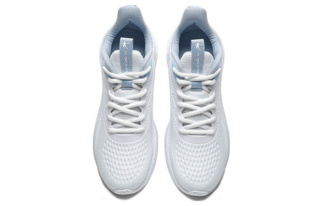 QIAODAN Cushioning Slip Resistant Low top Running Shoes Men’s White