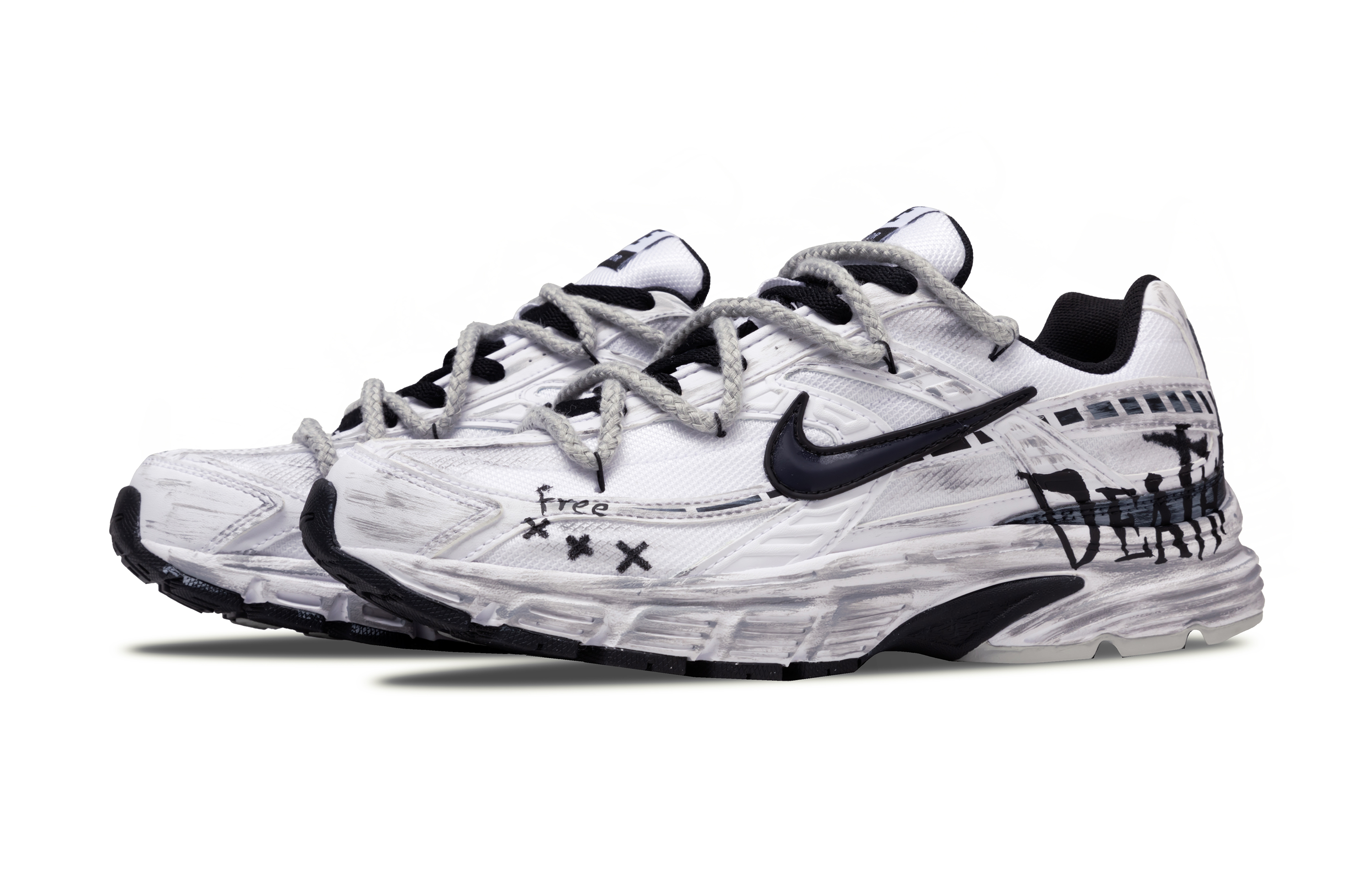 Nike Initiator Slip Resistant Low top Running Shoes Men’s White Gray