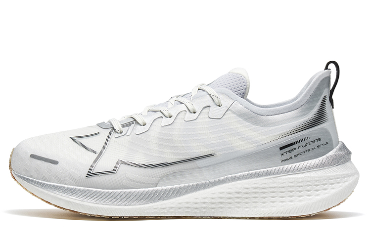 XTEP 2000km 1.0 Cushioning, Wear Resistant Low top Training Running Shoes Men’s Canvas White/Black