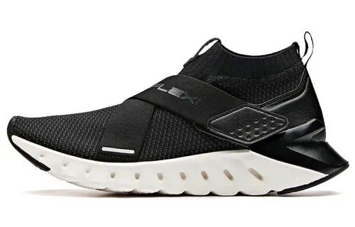 ANTA Running Shoes Women's Mid Top Black/White