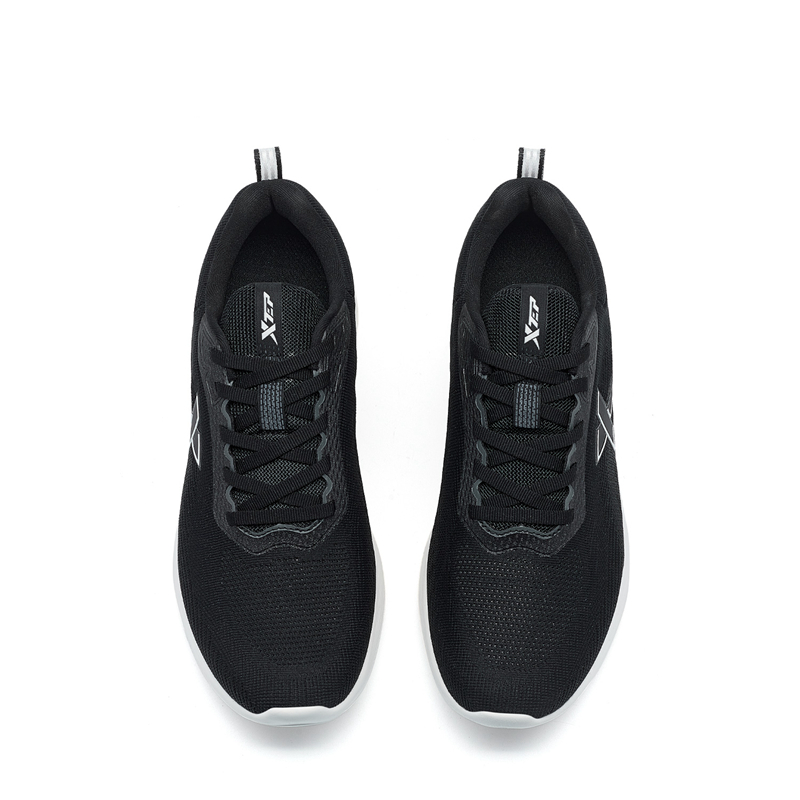 XTEP Abrasion Resistant Breathable Low top Running Shoes Women’s Black