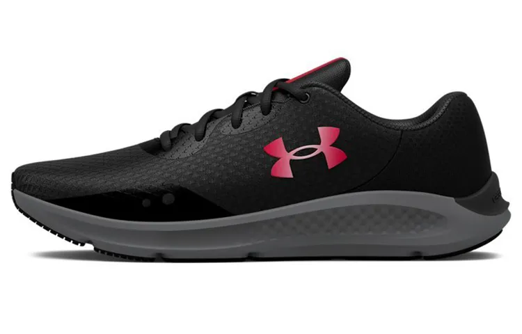 Under Armour Pursuit Charged 'Black'