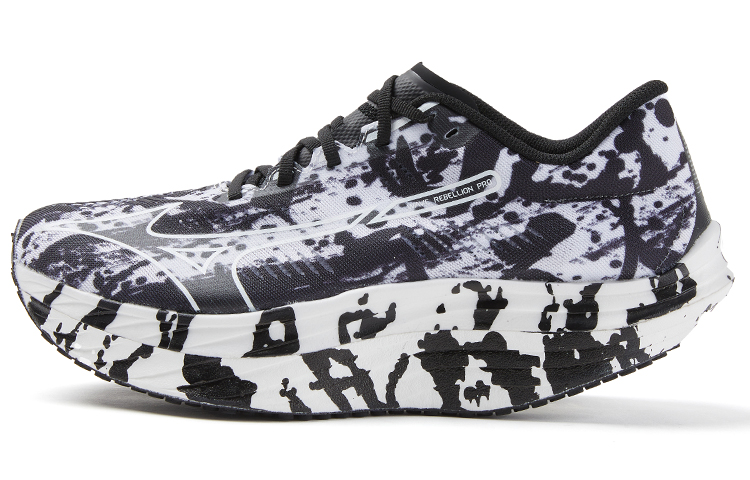 Кроссовки Mizuno WAVE REBELLION PRO (бело-черные)