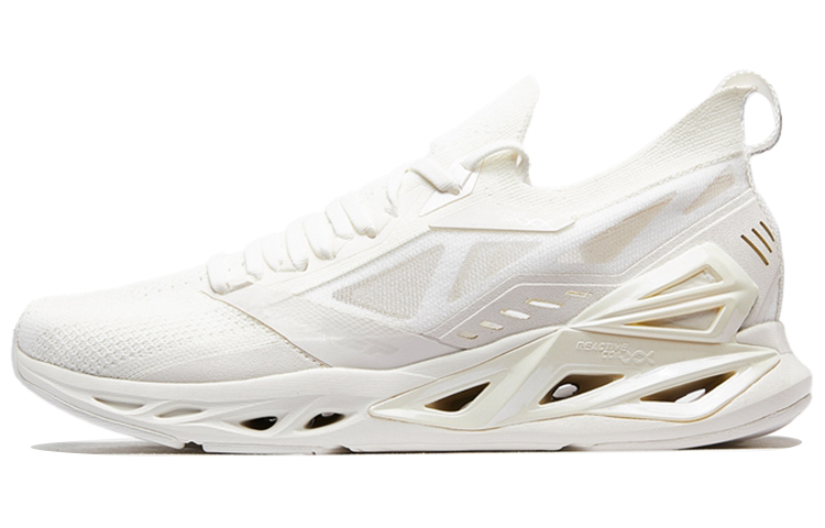 XTEP Cushioning Spin Technology 7s Low top Running Shoes Men’s White