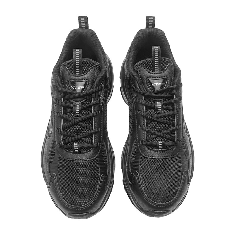 XTEP Breathable And Wear resistant Low top Outdoor Shoes Women’s Black