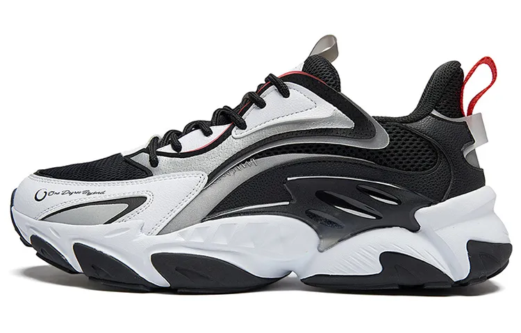 361° Osmo 2.0 Chunky Sneakers Men's Low Top Black/White