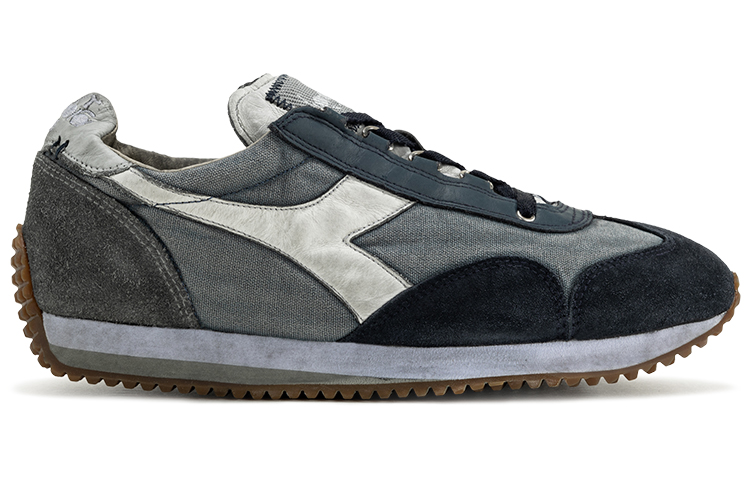 diadora Equipe H Dirty Stone Wash Evo ‘Classic Navy’