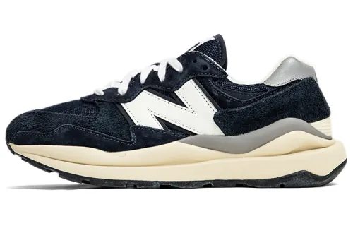 57/40 New Balance 'Eclipse Sea Salt'