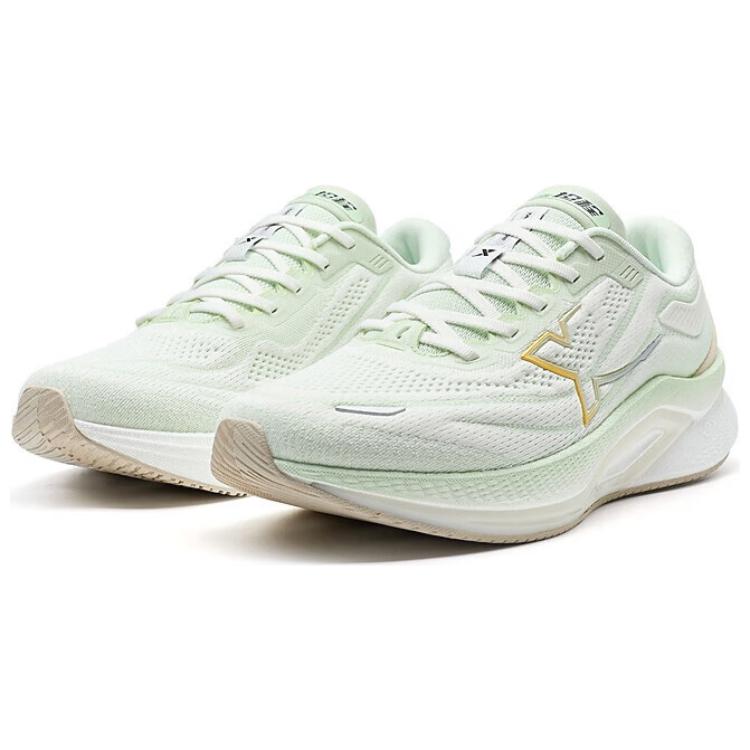 XTEP Tancheng 2.0 Slip Resistant Coverage Slip Resistant Coverage Low top Casual Running Shoes Women’s Green White