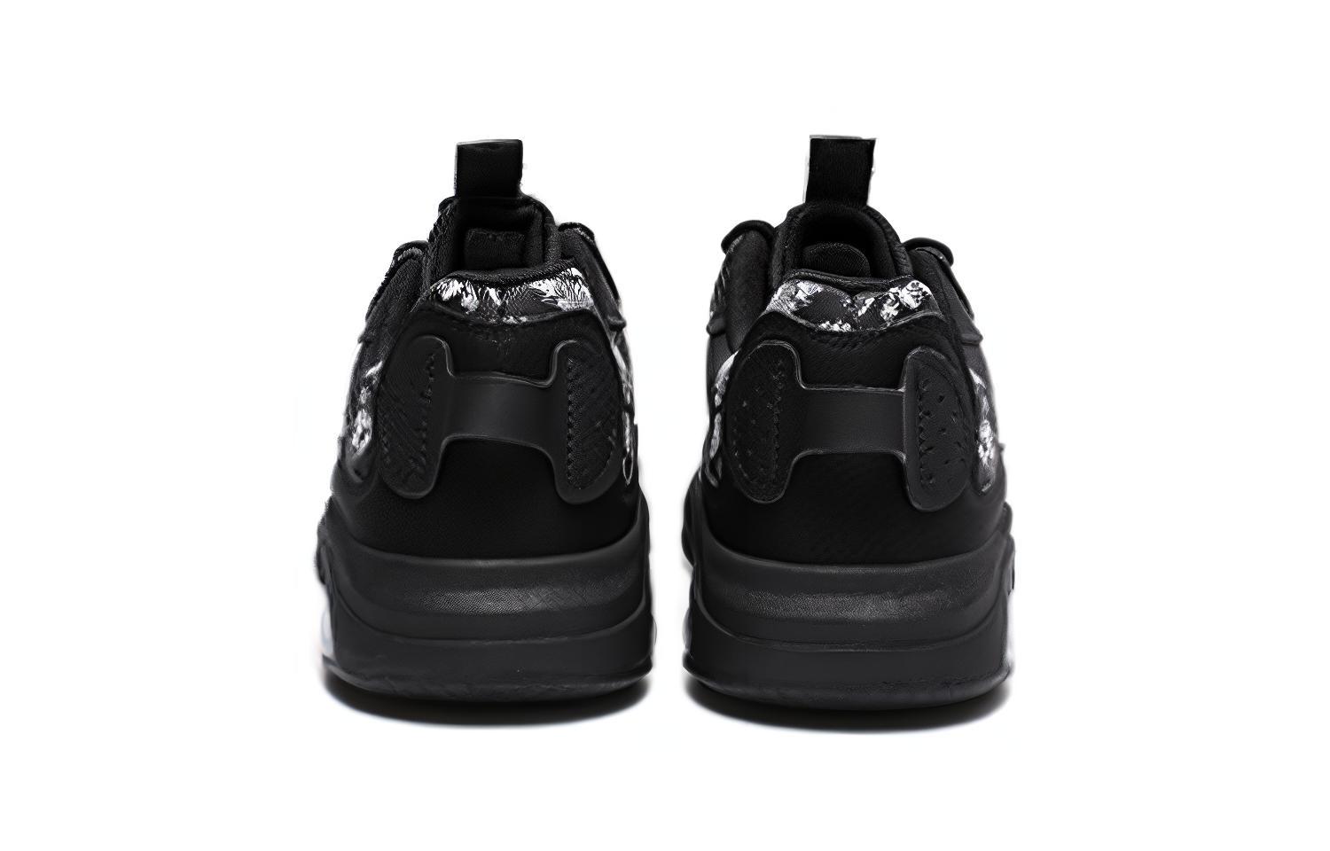 XTEP Breathable Lightweight Coverage Low top Running Shoes Men’s Black White