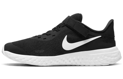 Nike Revolution 5 FlyEase 'Black White' Gs