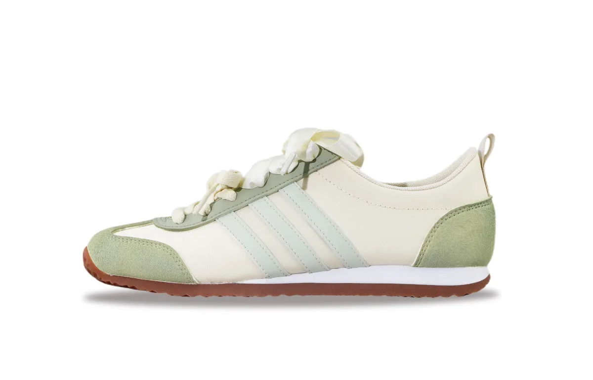 Adidas VS JOG 2.0 Slip Resistant, Abrasion Resistant, Lightweight Low top Casual Shoes Unisex Ecru
