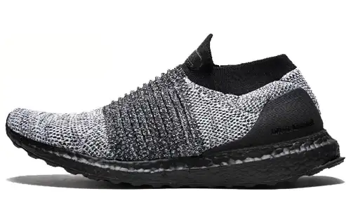 UltraBoost Laceless Adidas 'Black Boost'