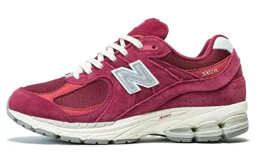 New Balance NB 2002R retro letter lace, fabric two-layer suede, low-top casual urban commuting running shoes, same style for men and women, burgundy