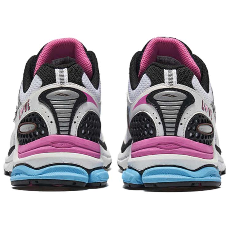 Saucony ProGrid Triumph 4 Keith Haring Love Women’s